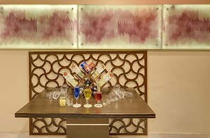 The Royal Melange Beacon