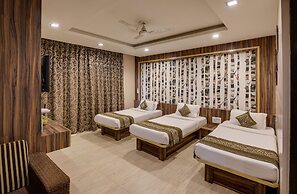 The Royal Melange Beacon