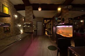 Hotel Gandhi's Paradise