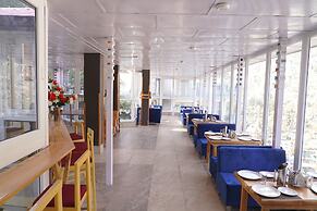 Hotel Gandhi's Paradise