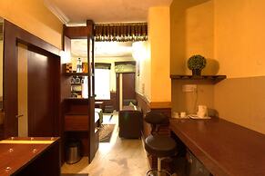 Hotel Gandhi's Paradise