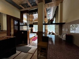 Hotel Gandhi's Paradise