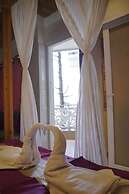 Hotel Gandhi's Paradise