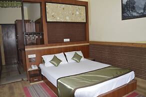 Hotel Gandhi's Paradise