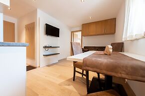Lapis Monti - Apartments & Suites