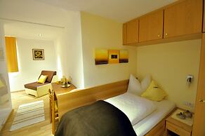 Lapis Monti - Apartments & Suites