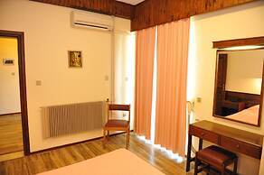 Niki Hotel Apartments