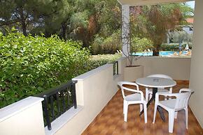 Niki Hotel Apartments