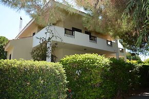 Niki Hotel Apartments