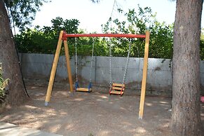 Niki Hotel Apartments