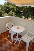 Niki Hotel Apartments