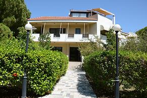 Niki Hotel Apartments