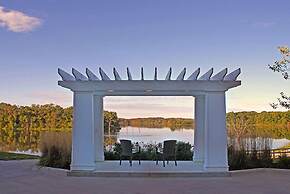 Lakeside Hotel Casino