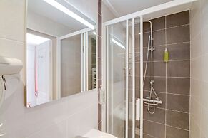 Brit Hotel Les Comtes de Champagne Centre Historique