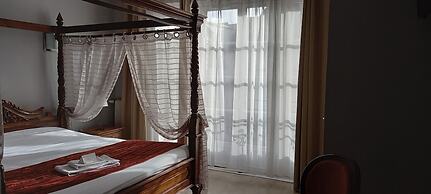 Brit Hotel Les Comtes de Champagne Centre Historique