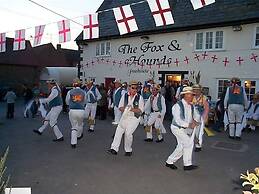 The Fox and Hounds