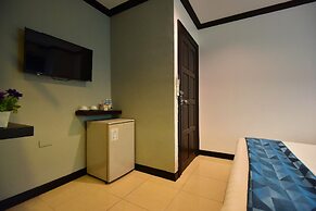 Hallo Patong Hotel & Restaurant