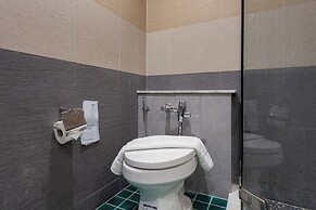 Thanthip Beach Resort