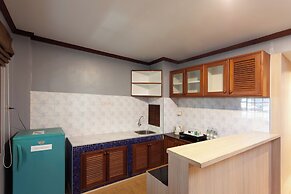 Thanthip Beach Resort