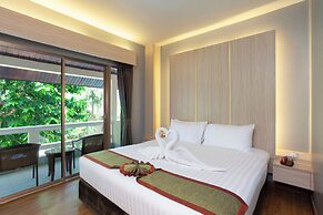 Thanthip Beach Resort