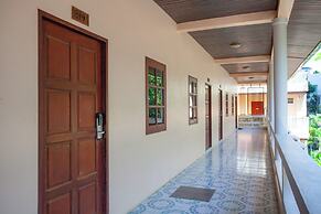 Thanthip Beach Resort