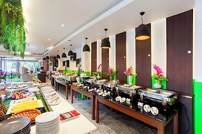 Thanthip Beach Resort