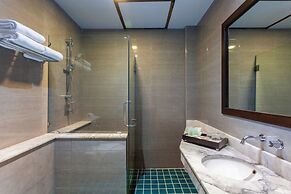 Thanthip Beach Resort