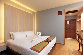 Thanthip Beach Resort