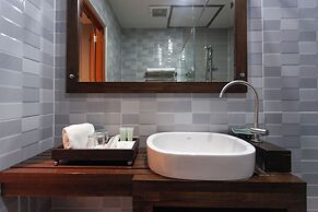 Thanthip Beach Resort