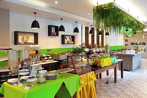 Thanthip Beach Resort