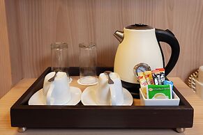 Thanthip Beach Resort