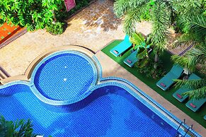 Thanthip Beach Resort