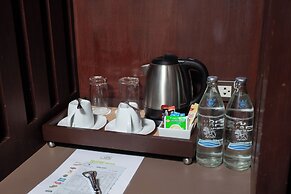 Thanthip Beach Resort