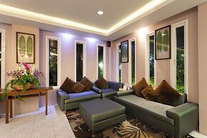 Thanthip Beach Resort