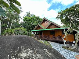 Tharathip Resort