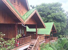 Tharathip Resort