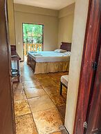 Porto Praia Hotel