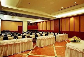 Hadyai Golden Crown Hotel