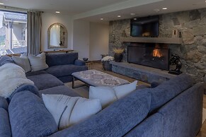 The Snowpine Lodge