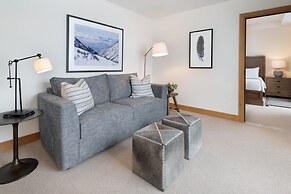 The Snowpine Lodge
