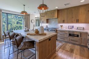 The Snowpine Lodge
