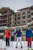 The Snowpine Lodge