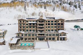 The Snowpine Lodge