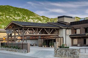 The Snowpine Lodge
