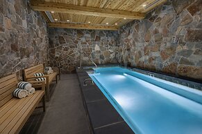 The Snowpine Lodge
