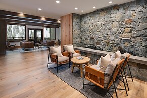 The Snowpine Lodge