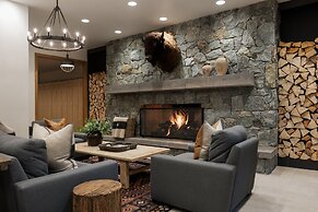 The Snowpine Lodge