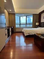 Jing'an Ziyuan Apartment