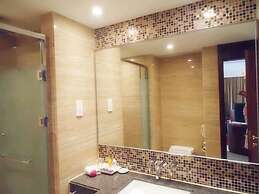 Jing'an Ziyuan Apartment