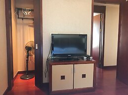 Jing'an Ziyuan Apartment